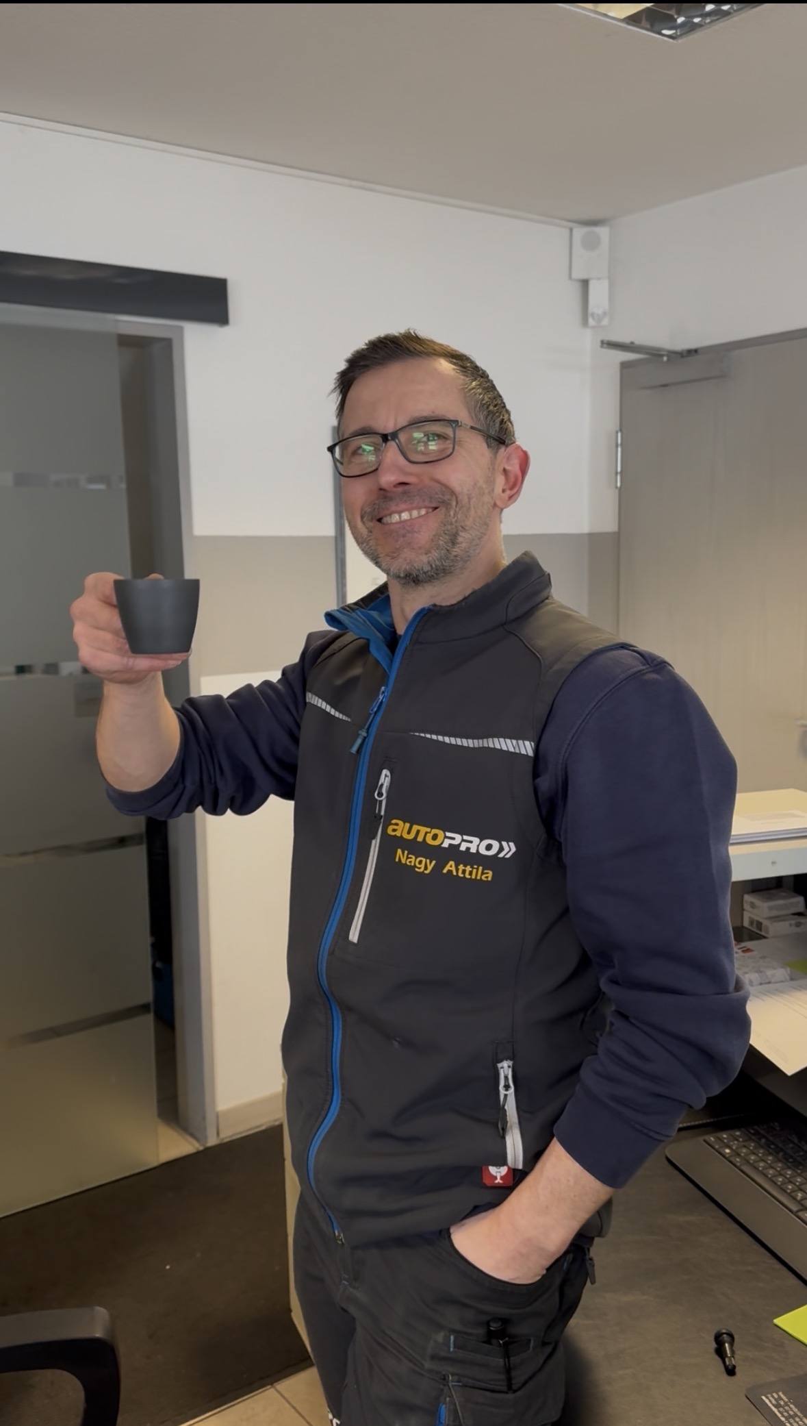 Einblick in die KFZ-Werkstatt Attila Nagy Rommelsried